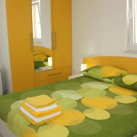Beach Apartment Pag Town